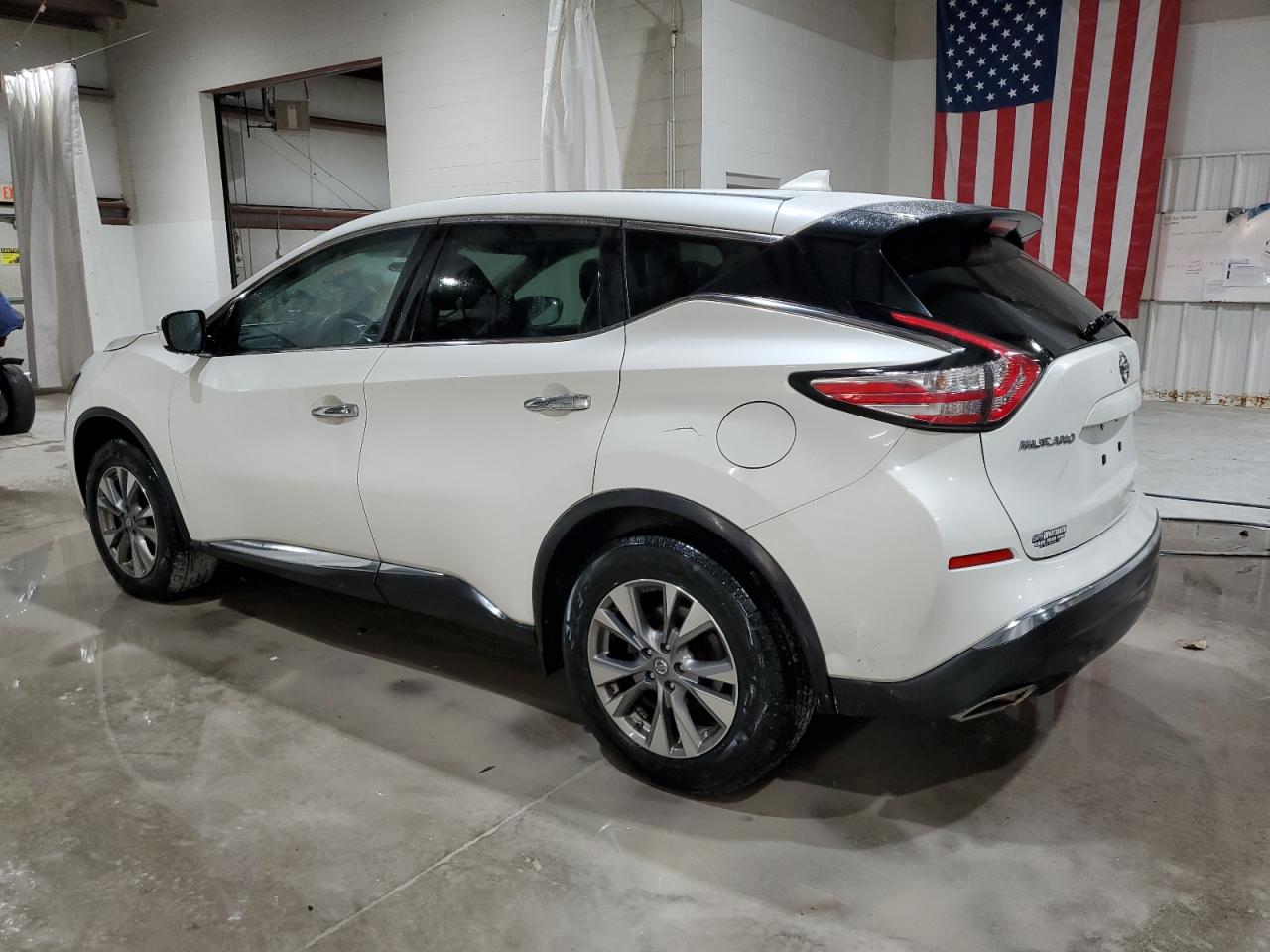 2018 Nissan Murano - Image 2