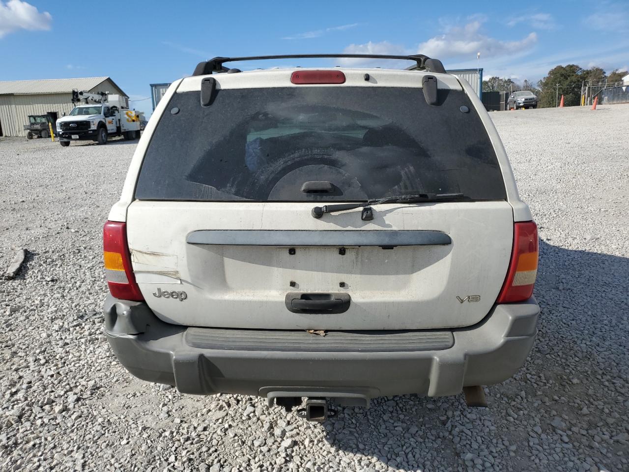 2000 Jeep Grand Cherokee Laredo VIN: 1J4G248N4YC215739 Lot: 79933784