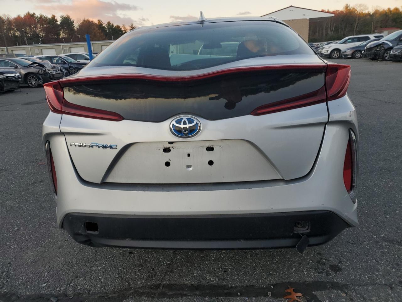 2018 Toyota Prius Prime VIN: JTDKARFP9J3087458 Lot: 80315934