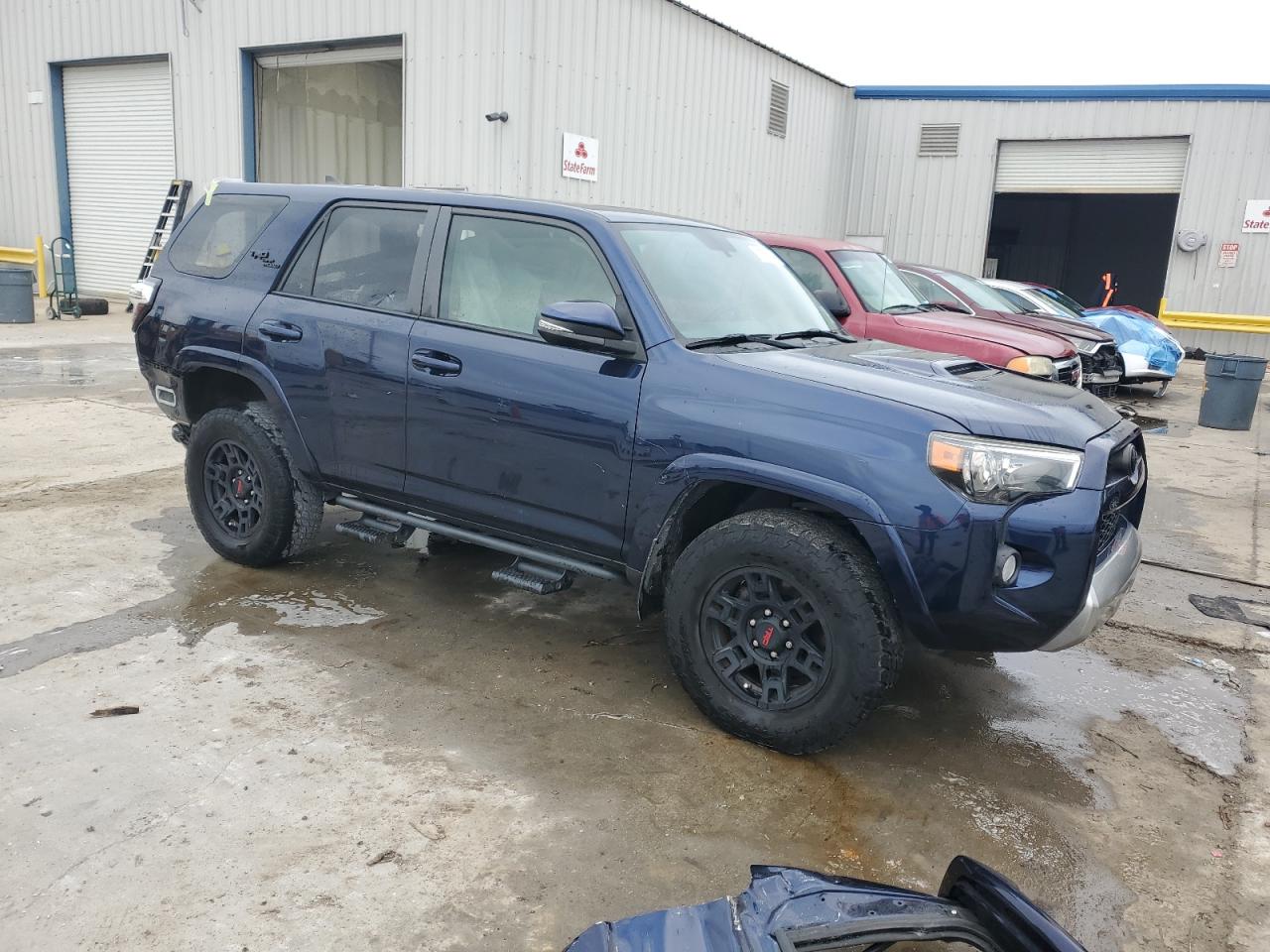 VIN JTEBU5JR2K5698183 2019 TOYOTA 4RUNNER no.4