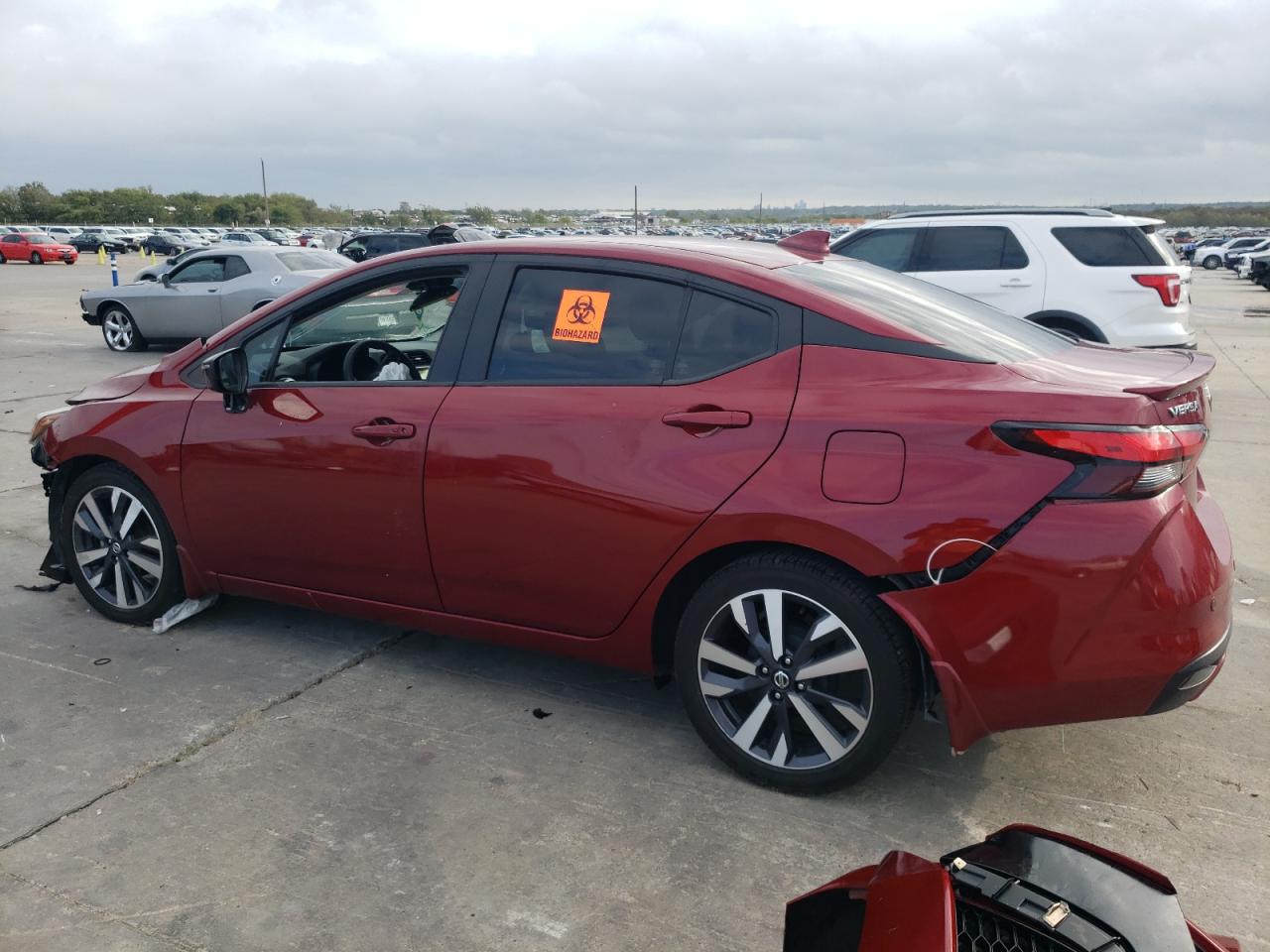 2021 Nissan Versa - Image 2