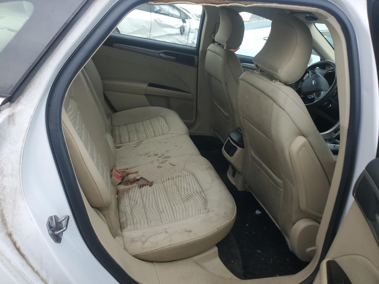 2016 Ford Fusion - Image 10