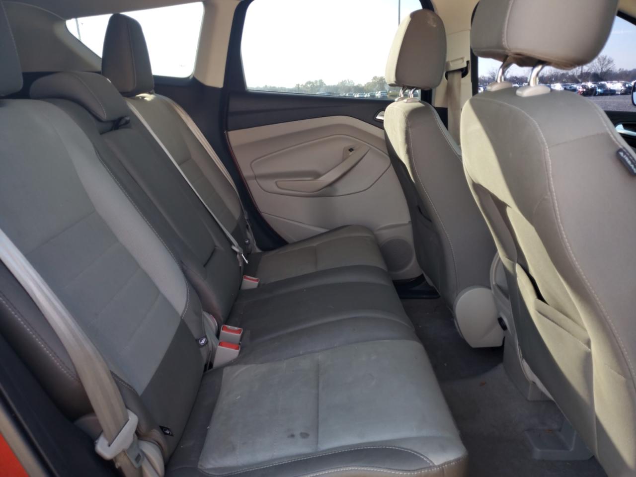 2016 Ford Escape - Image 11