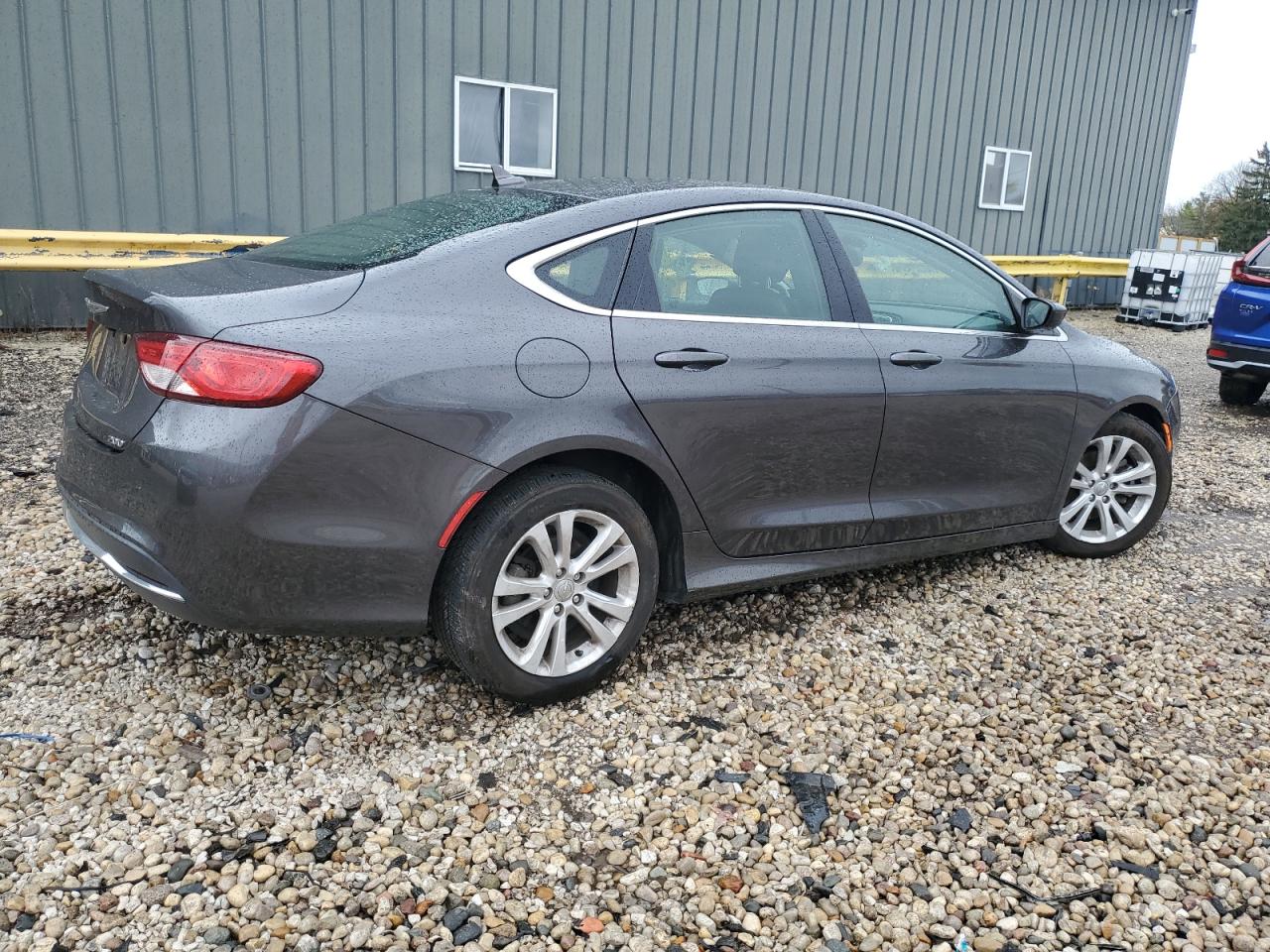 2017 Chrysler 200 - Image 3