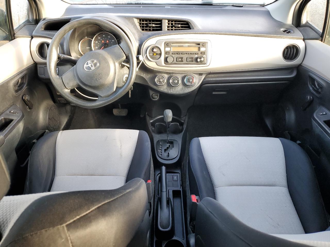 2012 Toyota Yaris - Image 8