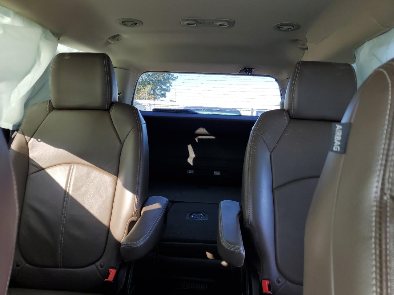 2013 GMC Acadia - Image 10