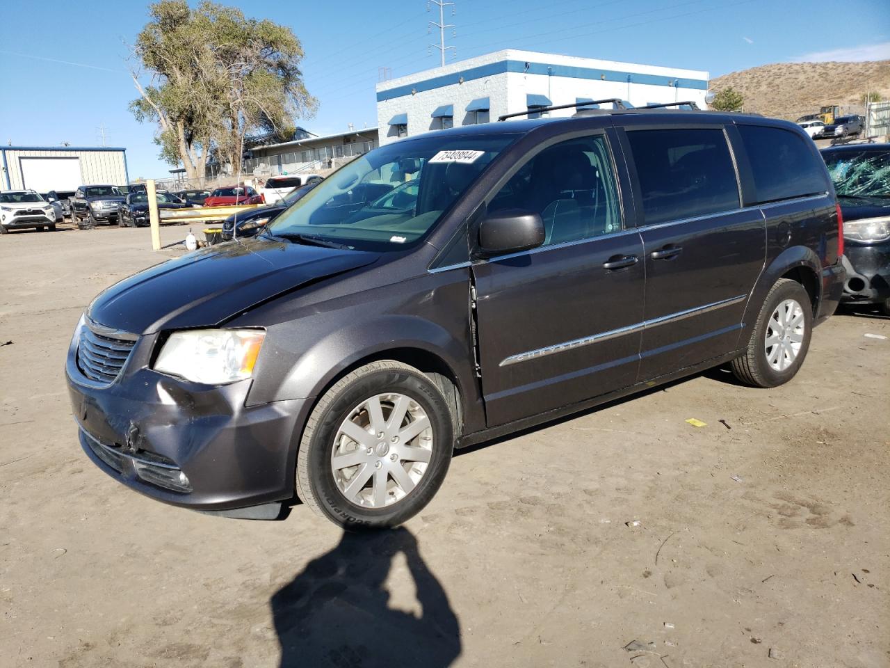 2015 Chrysler Town & Country - Image 1