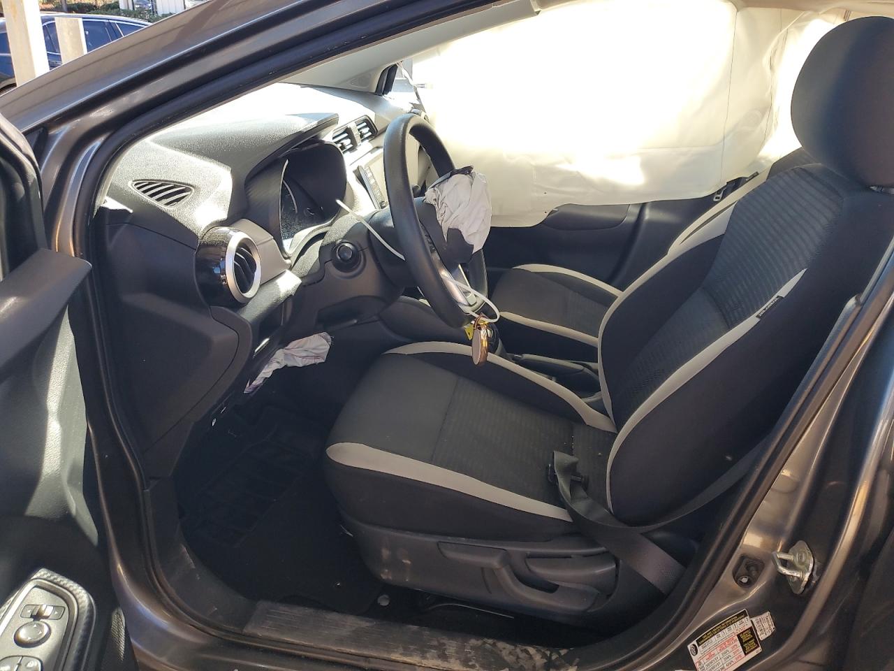 2021 Nissan Versa - Image 7