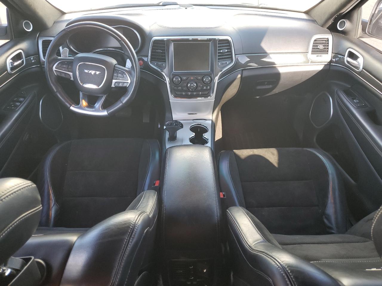 2015 Jeep Grand Cherokee - Image 8