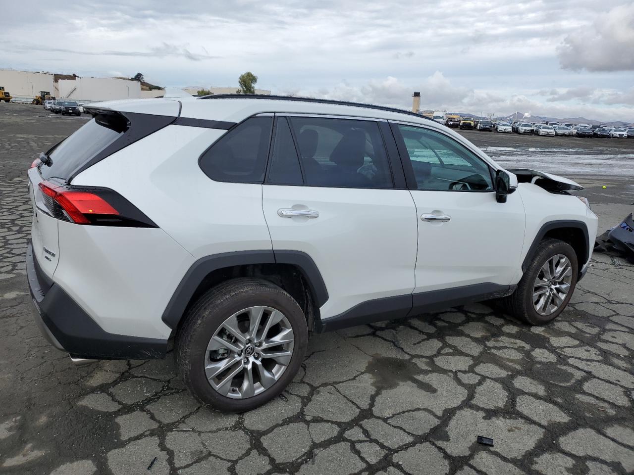2023 Toyota RAV 4 - Image 3