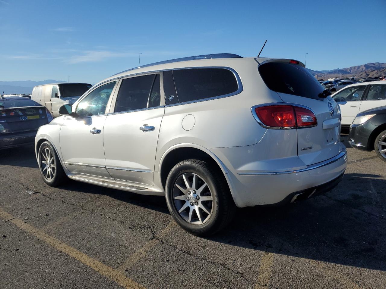 2014 Buick Enclave - Image 2