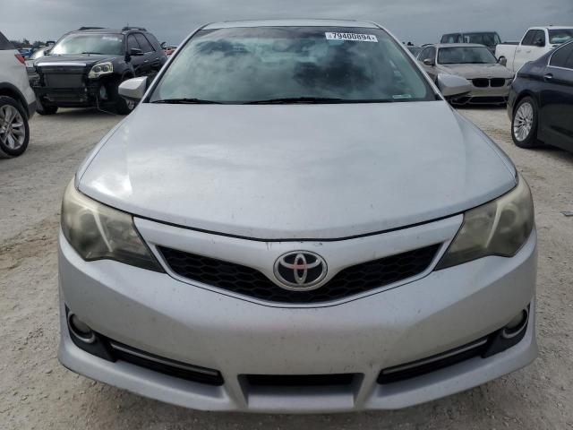  TOYOTA CAMRY 2012 Серебристый