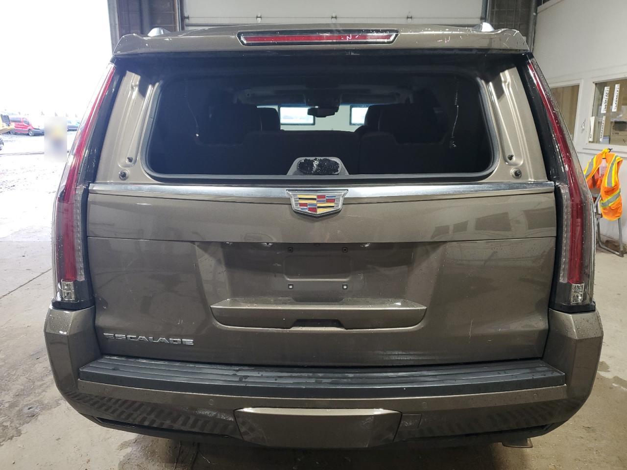 2016 Cadillac Escalade - Image 6