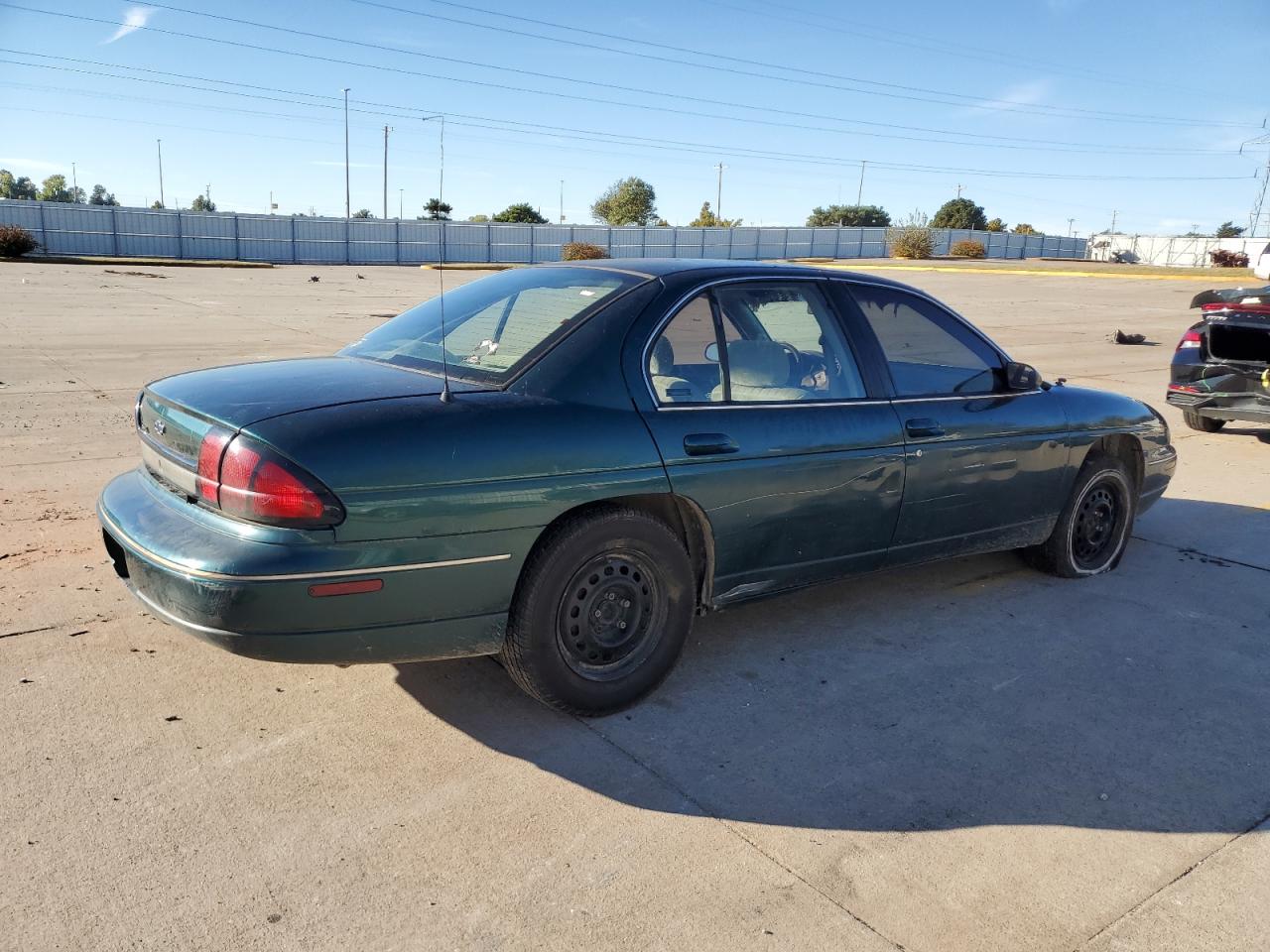 2000 Chevrolet Lumina - Image 3