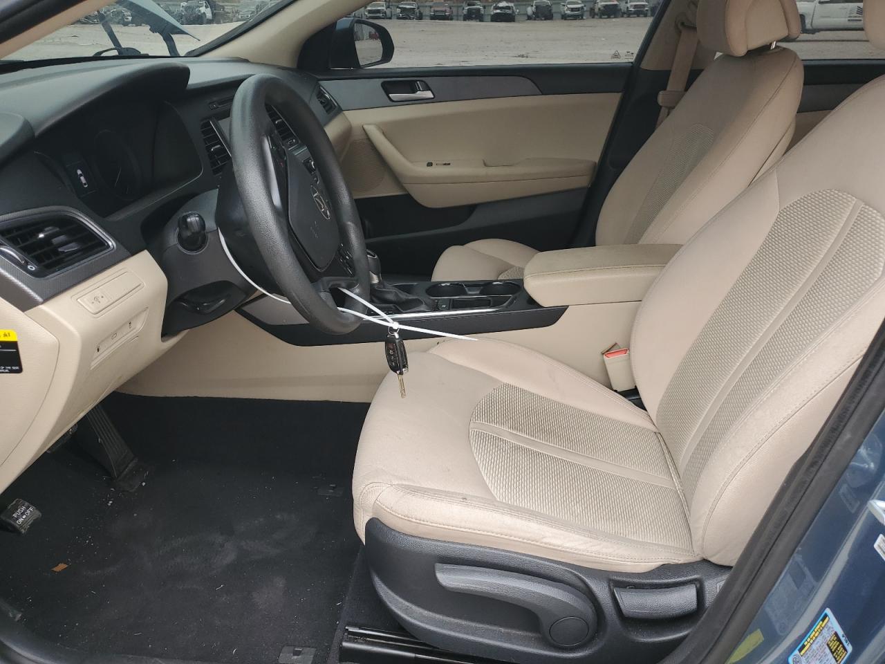 2017 Hyundai Sonata - Image 7