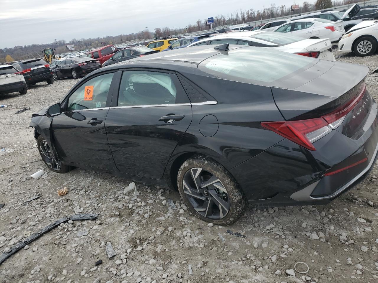 2024 Hyundai Elantra - Image 2