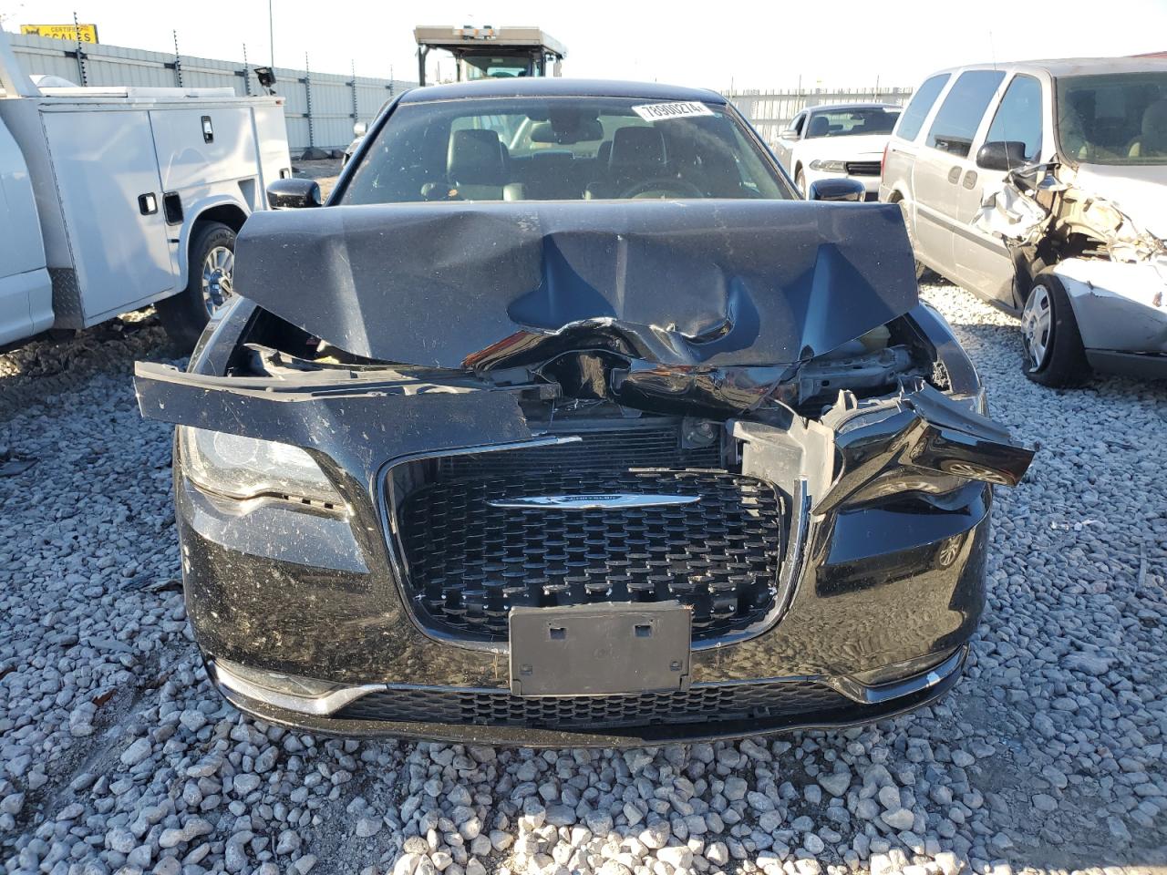 2015 Chrysler 300 - Image 5