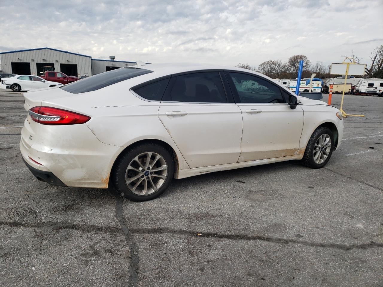 2019 Ford Fusion - Image 3