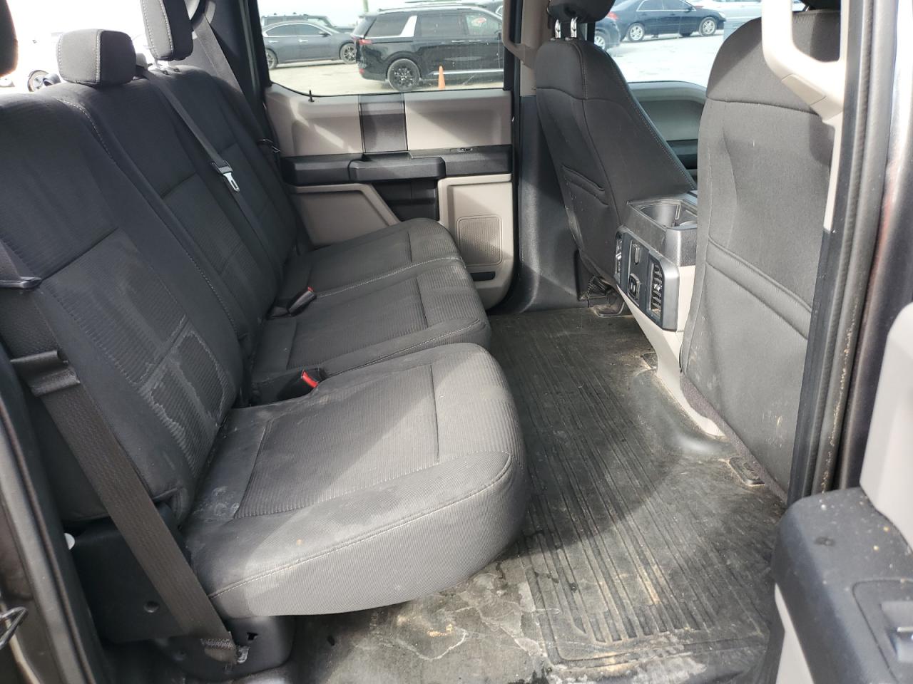 2017 Ford F-150 - Image 10