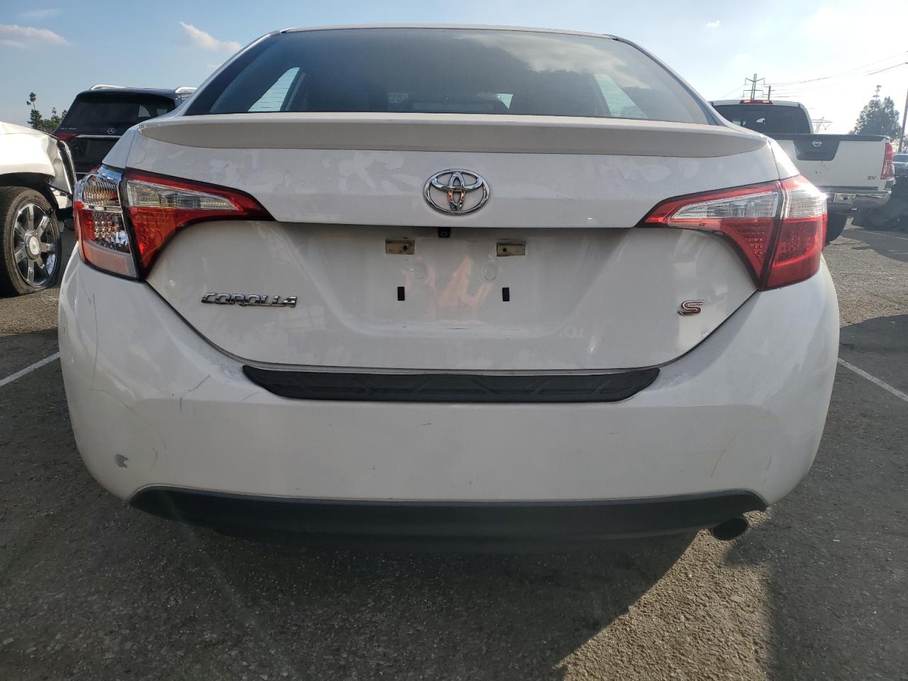 VIN 5YFBURHE2GP400384 2016 TOYOTA COROLLA no.6