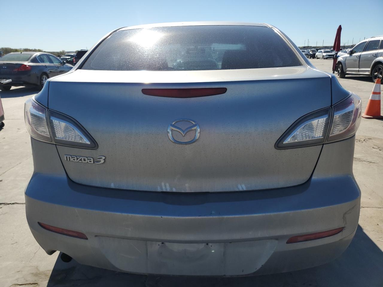 2012 Mazda 3 - Image 6