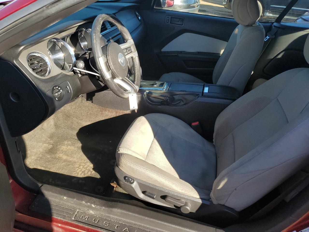 2014 Ford Mustang - Image 7