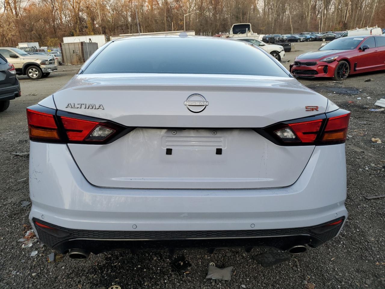 2024 Nissan Altima - Image 6