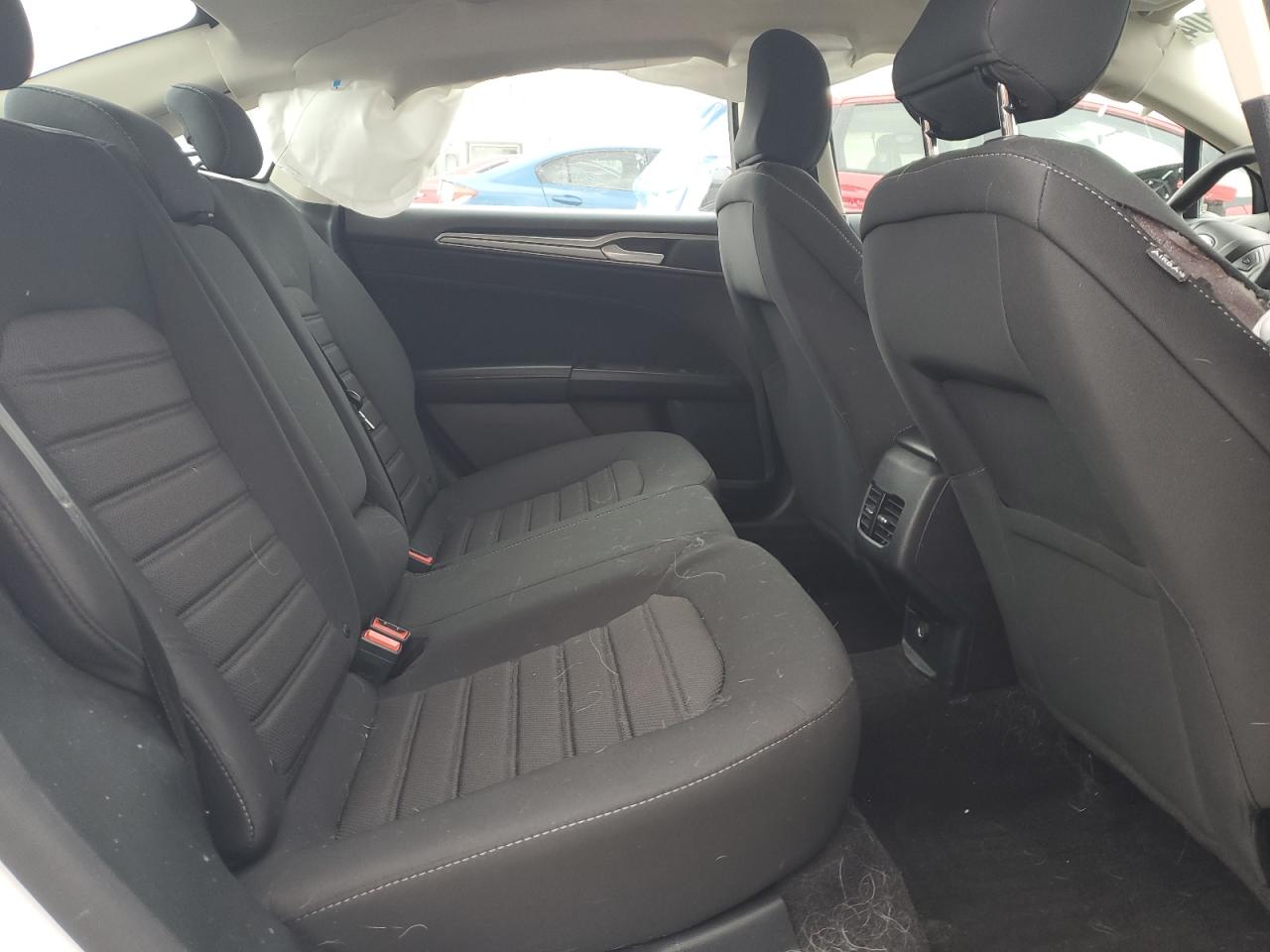 2020 Ford Fusion - Image 10