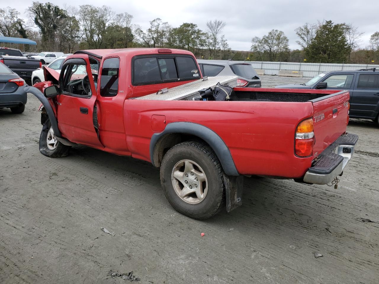 2004 Toyota Tacoma - Image 2
