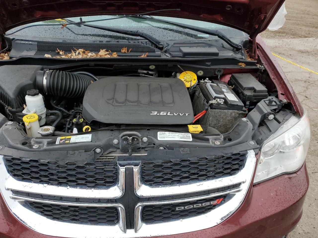 2017 Dodge Caravan - Image 12
