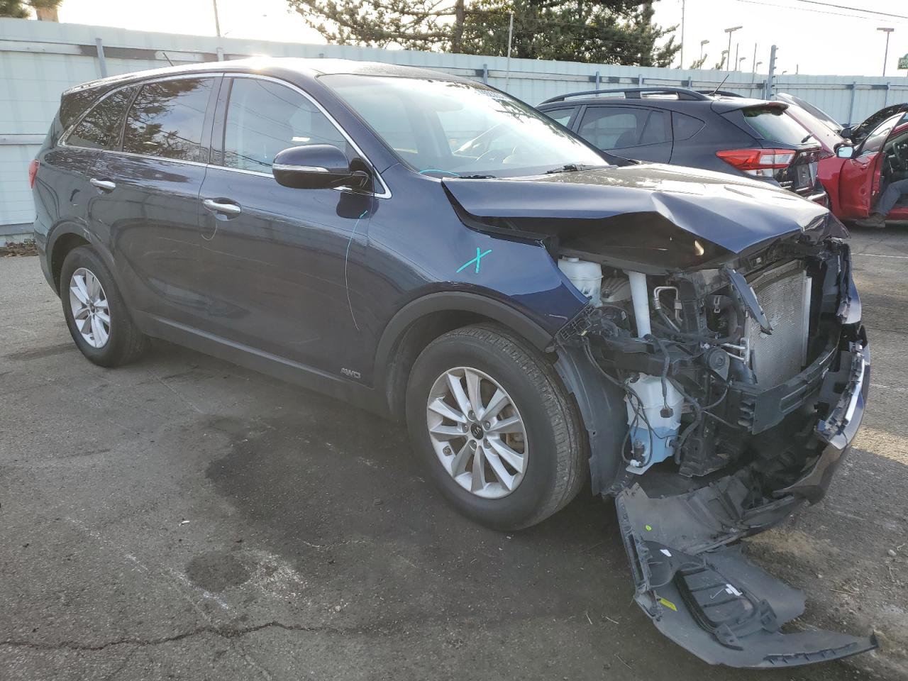 VIN 5XYPGDA58KG483925 2019 KIA SORENTO no.4