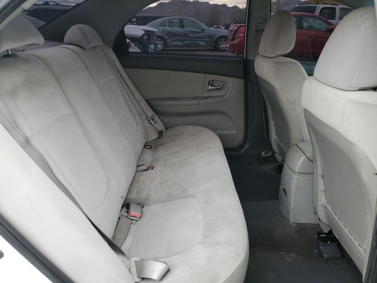 2009 Kia Spectra - Image 10