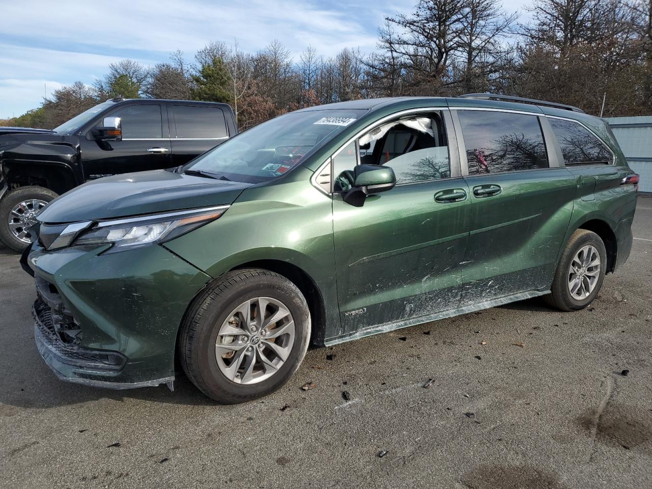 2021 Toyota Sienna - Image 1
