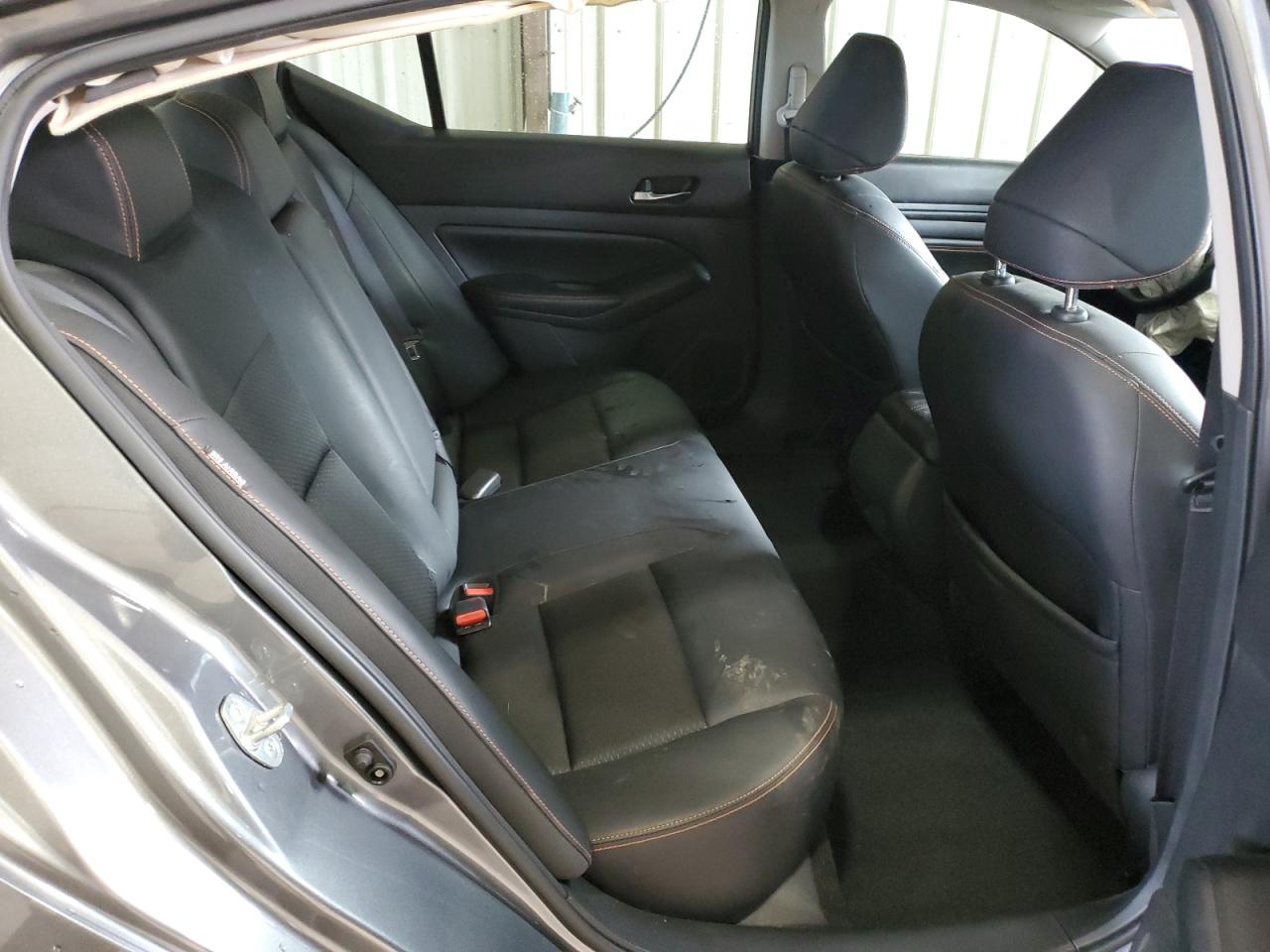 2019 Nissan Altima - Image 10