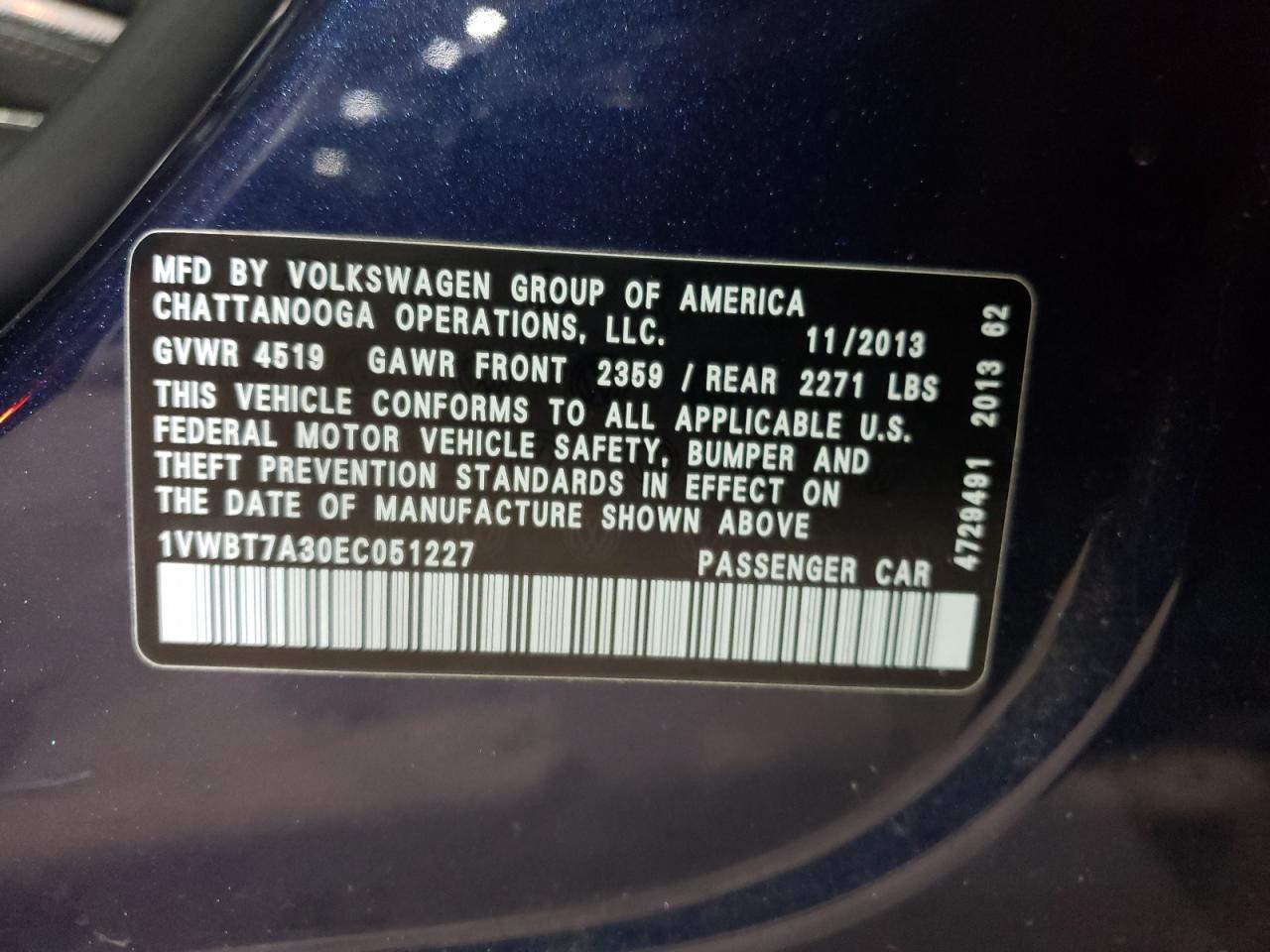 2014 Volkswagen Passat - Image 12