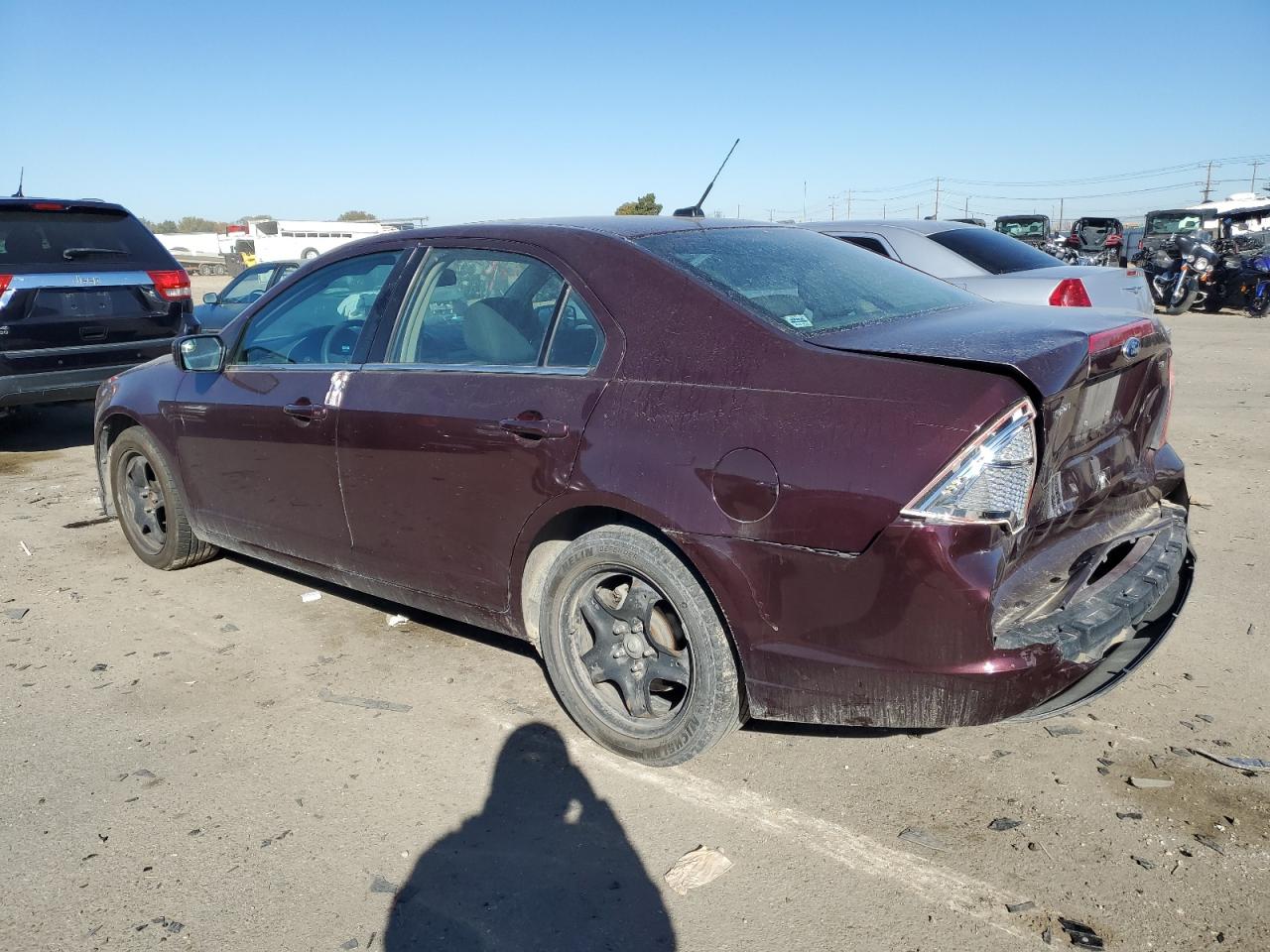 2011 Ford Fusion - Image 2