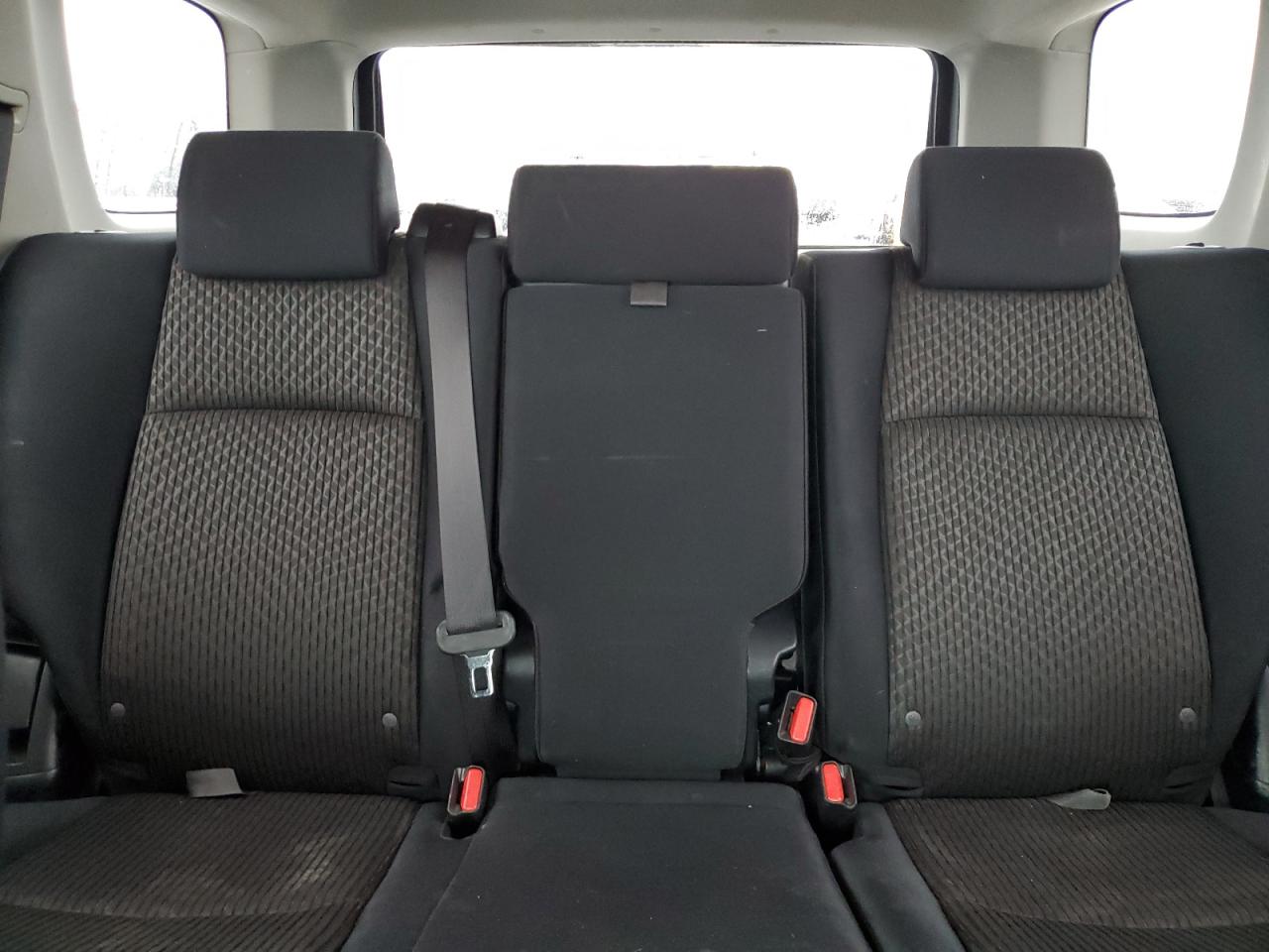 2010 Toyota 4Runner - Image 10