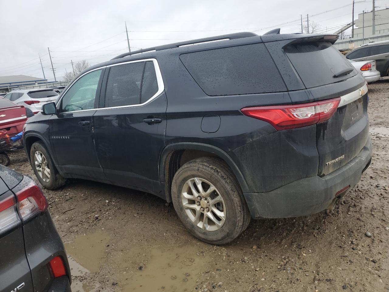 2020 Chevrolet Traverse - Image 2