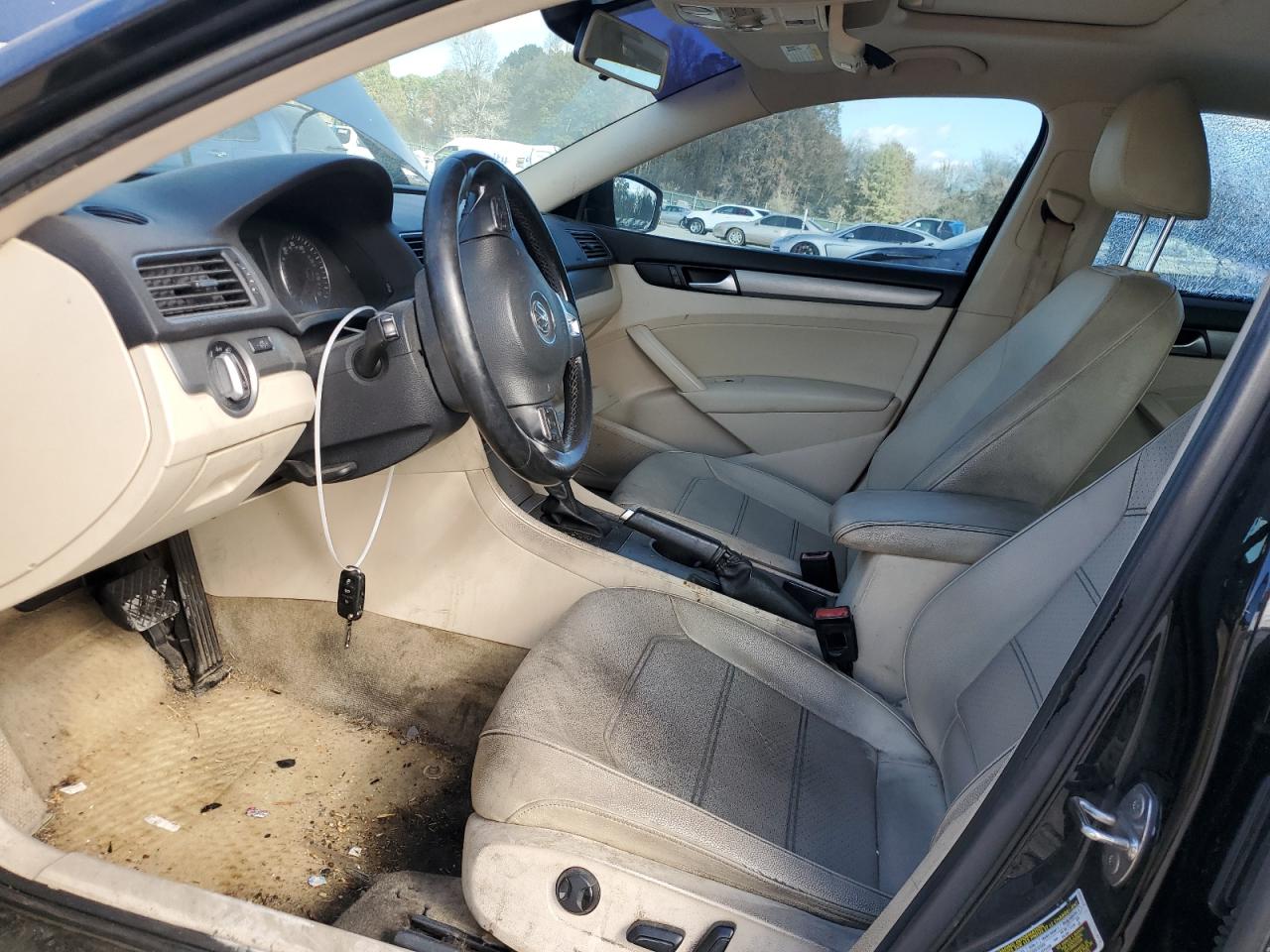 2015 Volkswagen Passat - Image 7