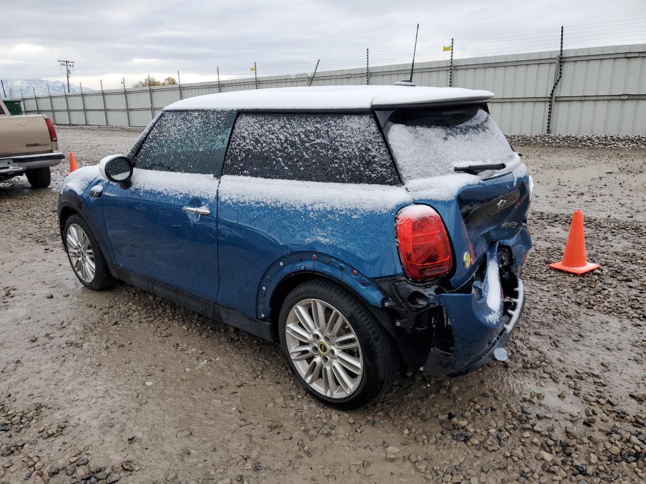 VIN WMW13DJ0XR2U89281 2024 MINI COOPER no.2