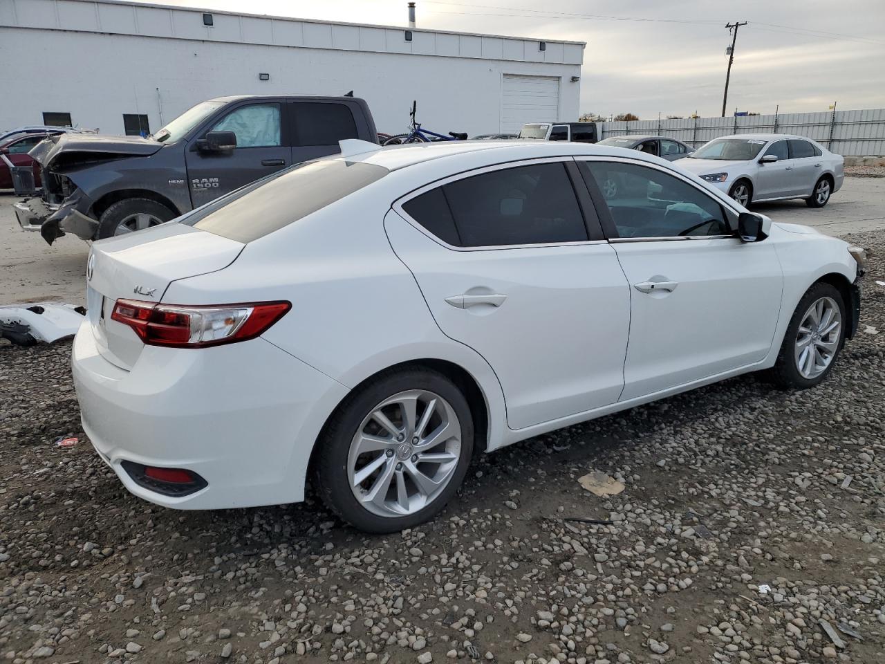 2017 Acura ILX - Image 3