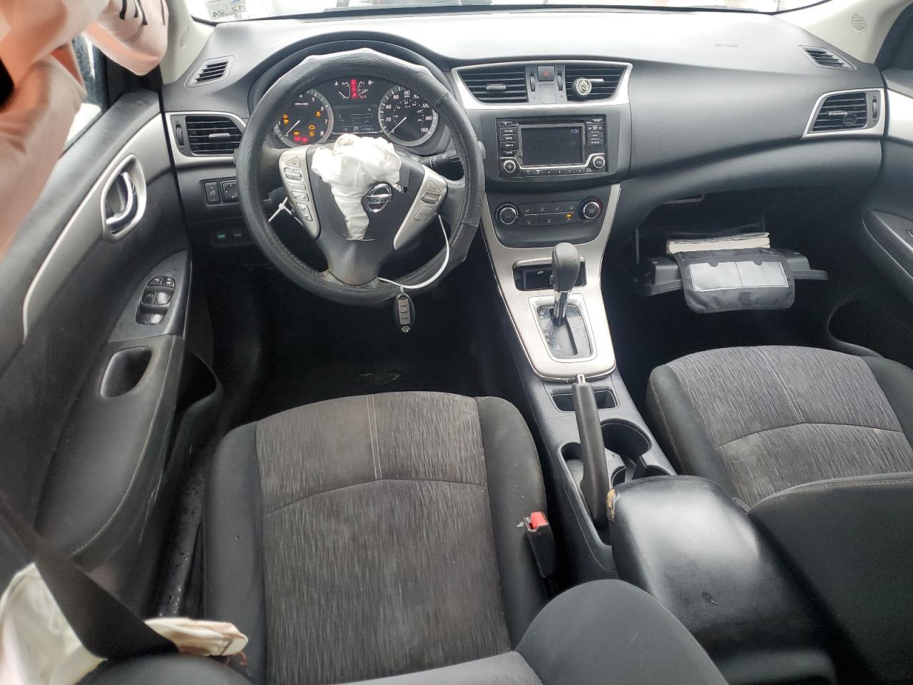 2015 Nissan Sentra - Image 8