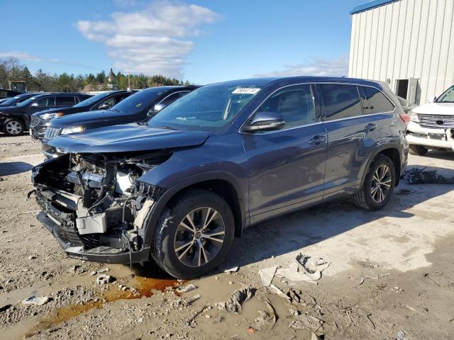 2017 Toyota Highlander Le na sprzedaż w Franklin, WI - Front End