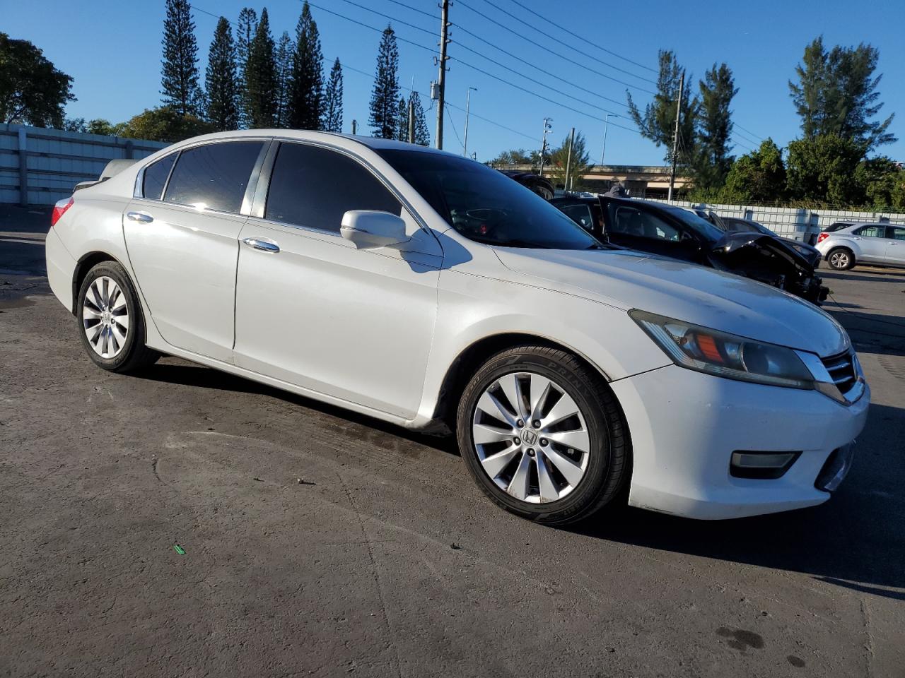 VIN 1HGCR2F8XDA175174 2013 HONDA ACCORD no.4