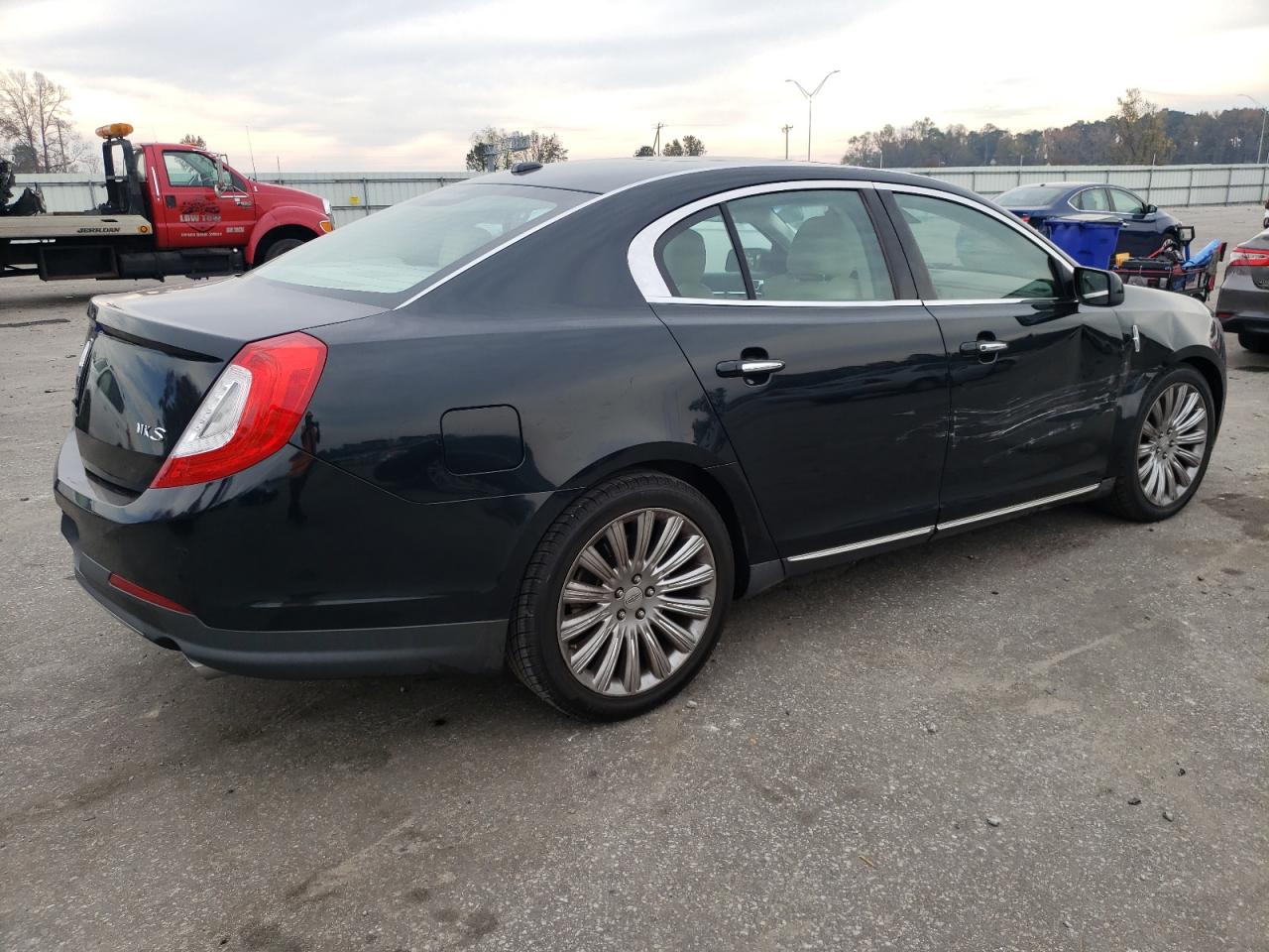 2014 Lincoln MKS - Image 3