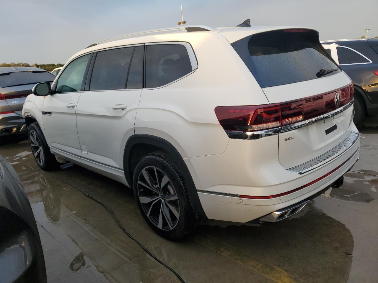 VIN 1V2FR2CA4RC574448 2024 VOLKSWAGEN ATLAS no.2