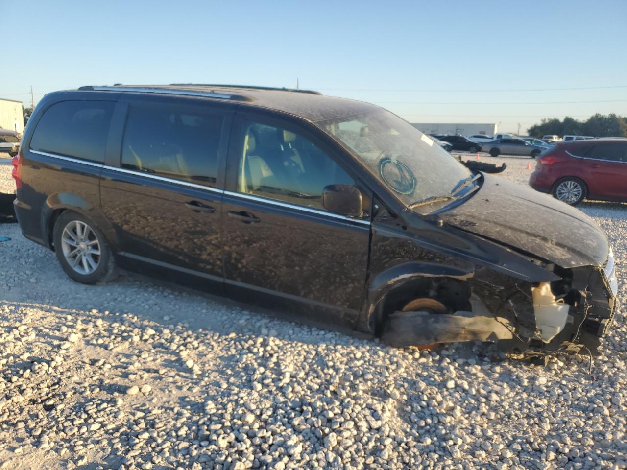 VIN 2C4RDGCG3KR753009 2019 DODGE CARAVAN no.4