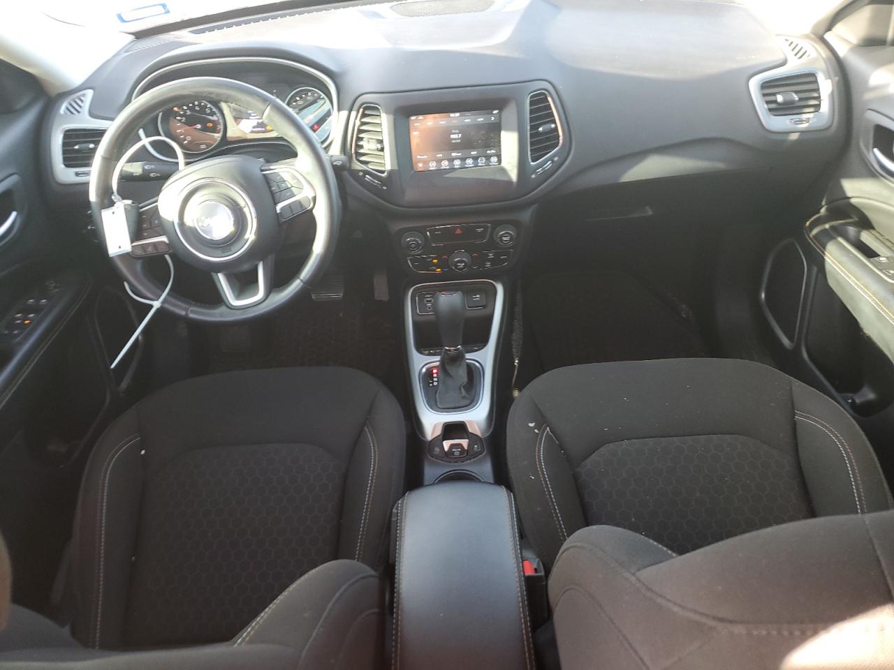 2021 Jeep Compass - Image 8