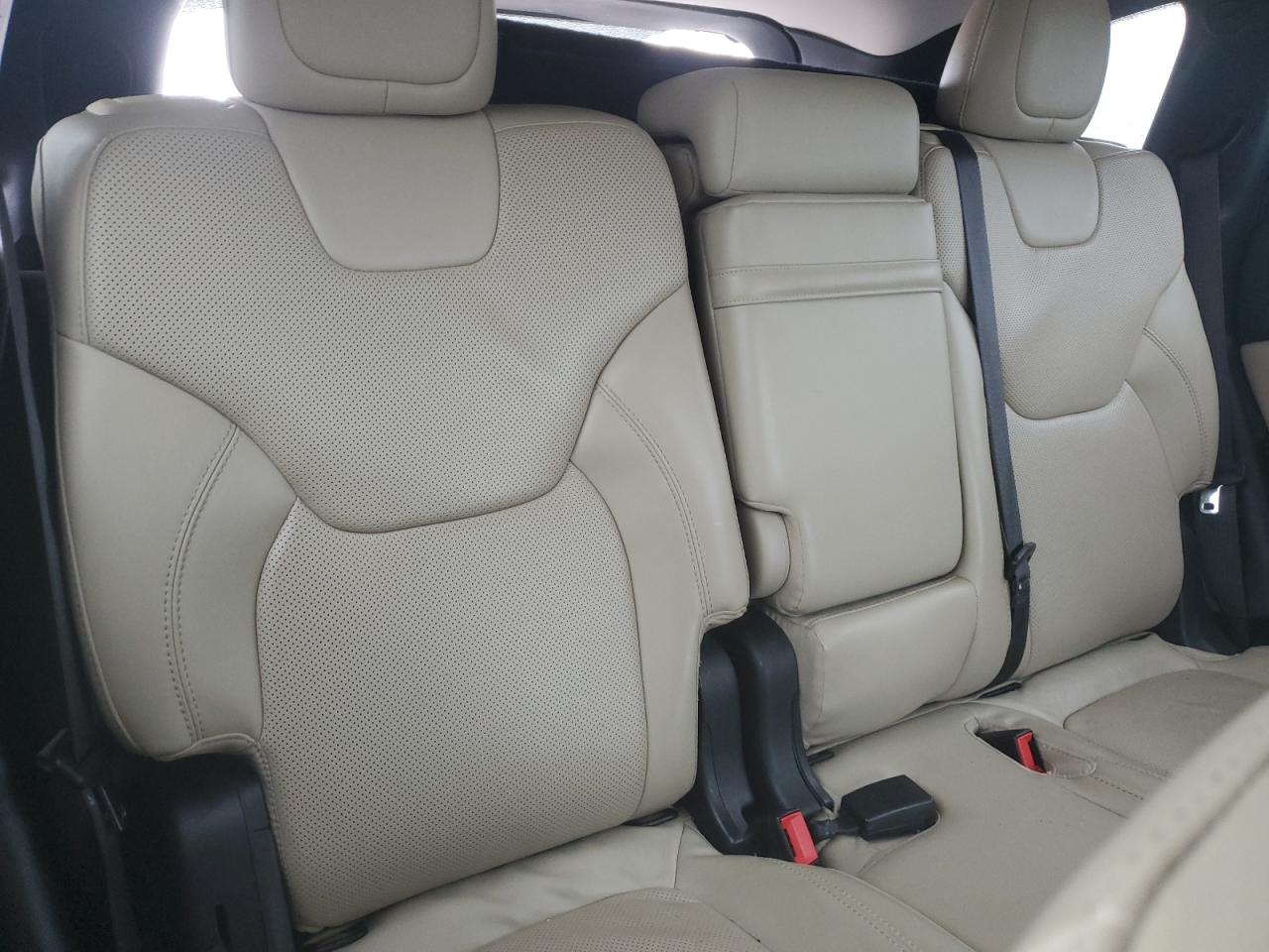 2015 Jeep Grand Cherokee - Image 11