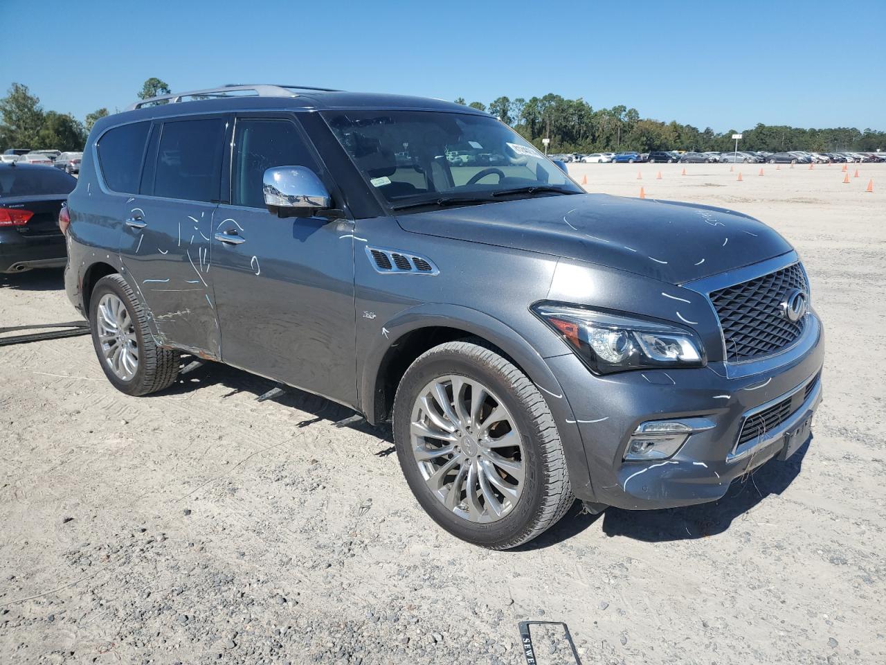 2015 Infiniti QX80 - Image 4